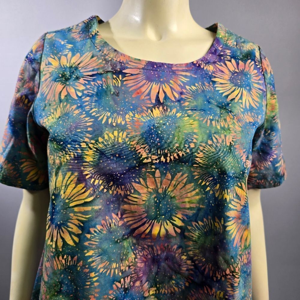 Blue and Green Short Sleeve Boxy Tunic R3 - Picture 2 of 5